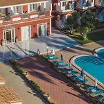 Yakinthos Hotel