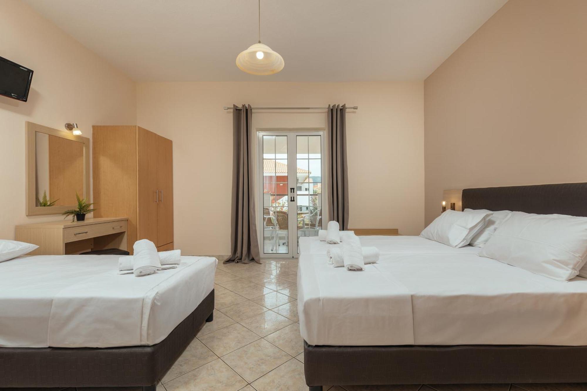 Yakinthos Hotel Laganas