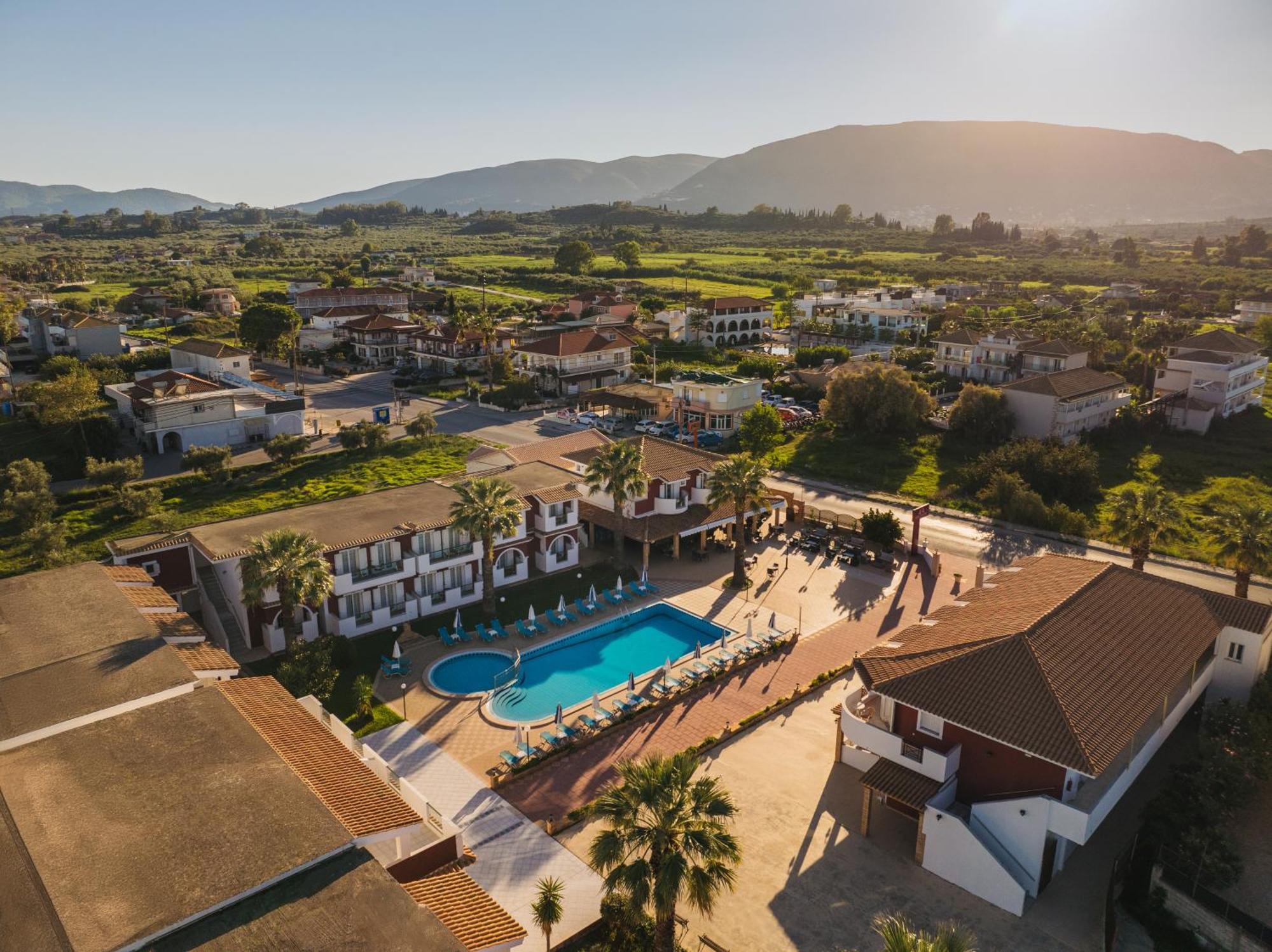 Yakinthos 3* Laganas